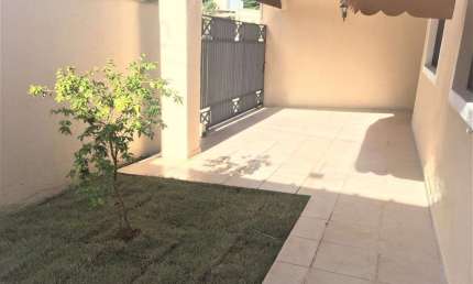 Casa para Locação em Taubaté, Campos Elíseos, 4 dormitórios, 2 suítes, 4 banheiros, 4 vagas