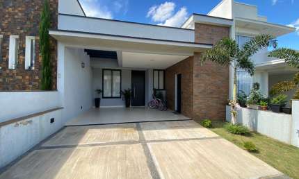 CASA COM 3 QUARTOS E PLANEJADOS NO CONDOMINIO VILLAGE MOUTONEE EM SALTO SP