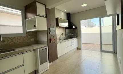 CASA COM 3 SUITES E PISCINA NO CONDOMINIO CENTRAL PARQUE EM SALTO SP
