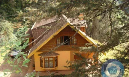 Sobrado com 4 dormitórios à venda, 500 m² por R$ 2.200.000,00 - Descansópolis - Campos do Jordão/SP