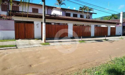 Sobrado com 3 dormitórios à venda, 100 m² por R$ 850.000,00 - Maranduba - Ubatuba/SP