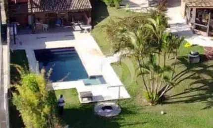 Casa com 4 dormitórios à venda, 150 m² por R$ 1.060.000,00 - Recanto das Águas - Igaratá/SP