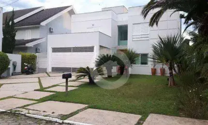 Sobrado com 4 dormitórios à venda, 330 m² por R$ 3.500.000 - Jardim Esplanada do Sol - São José dos Campos/SP