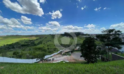 Terreno à venda, 1875 m² por R$ 1.380.000 - Mirante do Vale - Jacareí/SP
