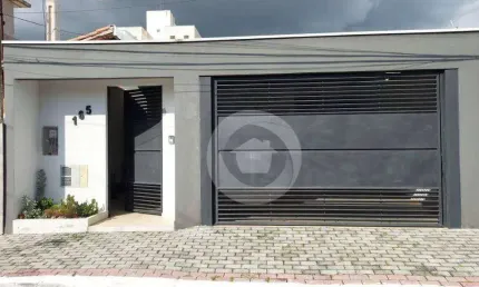 Casa com 2 dormitórios sendo 1 suíte à venda, 125 m² por R$ 755.000 - Jardim das Indústrias - São José dos Campos/SP