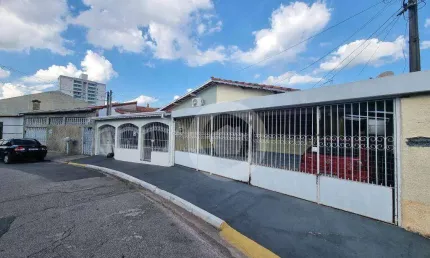 Casa com 3 dormitórios à venda, 116 m² por R$ 500.000 - Conjunto Residencial Trinta e Um de Março - São José dos Campos/SP