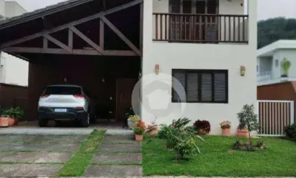 Sobrado com 4 dormitórios à venda, 242 m² por R$ 2.000.000 - Massaguaçu - Caraguatatuba/SP