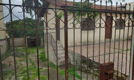 Terreno à venda na Rua Elói Orestes Zeglin, 39, Pinheirinho, Curitiba, 60 m2 por R$ 530.000