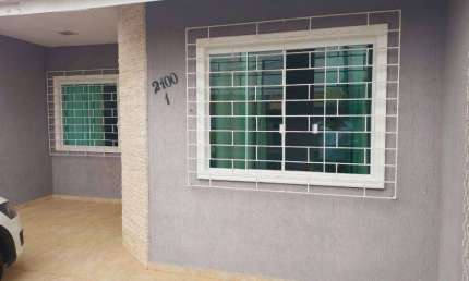 Casa com 2 quartos à venda na Rua Padre Nilson Brasiliano José, 2100, Gralha Azul, Fazenda Rio Grande, 51 m2 por R$ 280.000