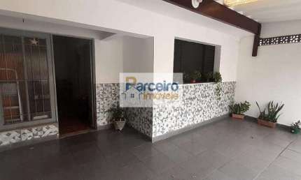 Casa térrea com quintal 02 vagas garagem e 02 dormitórios à venda, 65 m² por R$ 650.000,00 - Penha