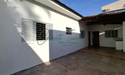 Casa Fundos para Locação no Cidade Nova, Próximo a Av. Romeu Strazzi.