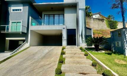 Oportunidade no condomínio New Ville 3 Dormitórios Piscina