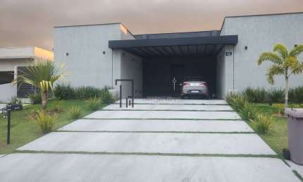 Maravilhosa Casa térrea 317 m2, 3 suítes, 10 vagas no Village Ipanema 2
