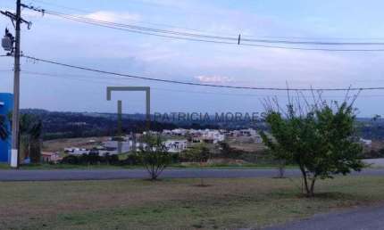 Maravilhoso Terreno de 800 m² no Condomínio Village Aracoiaba