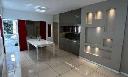 Vendo apartamento reformado, 03 quartos, 88 metros, 02 vagas, no bairro do Espinheiro