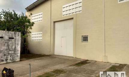 Galpão para alugar, 236 m² por R$ 5.000,00/mês - Caxangá - Recife/PE