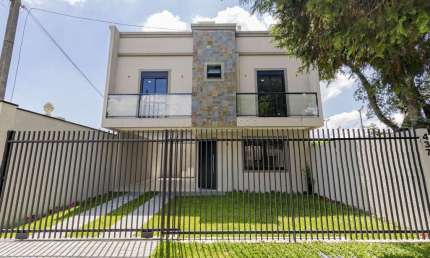Casa com 3 quartos à venda na Rua Inocêncio Milani, São Braz, Curitiba, 133 m2 por R$ 840.000