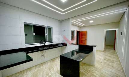 Casa nova super moderna e com piscina, no bairro Nova Itanhaém - Itanhaém/SP