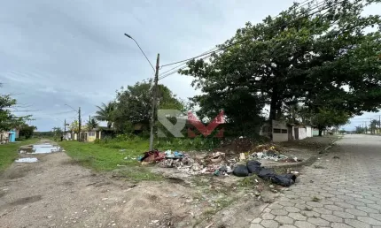Terreno lado praia em boa localização no Balneário São Jorge - Itanhaém/SP.