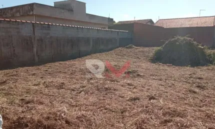 Terreno apenas 400 metros da praia no bairro Balneário Beatriz na cidade de Itanhaém/SP