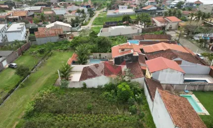 Terreno pé na areia no bairro Verde Mar em Itanhaém/SP.