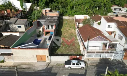 Terreno murado em ótima localização em bairro nobre na Praia do Sonho na cidade de Itanhaém/SP.