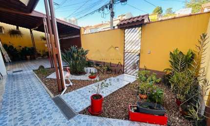 Casa com 4 quartos à venda na Rua Professora Benedita Siqueira de Godoy, 999, Parque da Colônia, Jundiaí