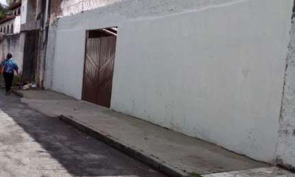 Casa para Venda em Salvador, Itapuã, 3 dormitórios, 1 suíte, 3 banheiros, 2 vagas