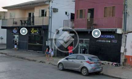 VENDA DE DOIS SOBRADOS COM DUAS CASAS EM CIMA E 3 SALÕES COMERCIAS EM BAIXO codigo: 108337