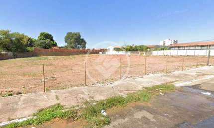 Vende-se terreno de 4.100 m² atrás do Várzea Grande Shopping no bairro Jardim Aeroporto - R$ 683,00 o m2 - Várzea Grande (MT) - Valor: R$ 2.800.000,00 codigo: 106936