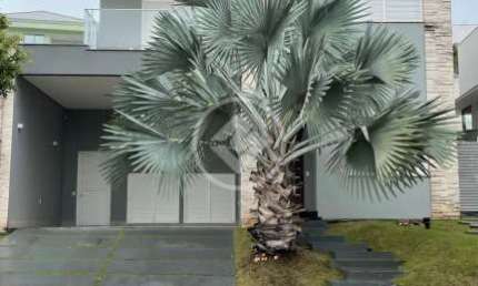 SOBRADO CONDOMINIO FLORAIS DOS LAGOS, 4 SUÍTES, SENDO UM MASTER COM CLOSET E BANHEIRA, ESCRITÓRIO, PISCINA, ESPAÇO GOURMET codigo: 79427