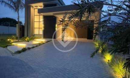 BELÍSSIMA CASA NO FLORAIS DO PARQUE COM 164M DE ÁREA CONSTRUÍDA E 325M DE ÁREA TOTAL codigo: 80069