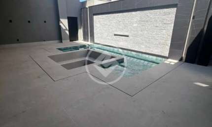 Vende-se Casa Térrea Alto Padrão no Condomínio Florais do Valle - 466 m² - 3 Suítes, sendo 1 Master - 6 Vagas - 100% Automatizada - Projeto Carlos Salles - Cuiabá (MT) - Valor: R$ 3.190.000,00 codigo: