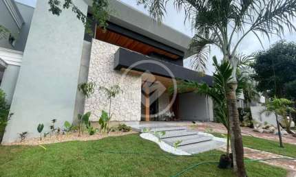 Belíssima casa com arquitetura moderna no Condomínio Portal da Mata com 219m de área construída codigo: 78364