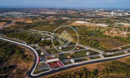 LOTE FLORA SAFIRA 243,3M² DE FRENTE P/ MIRANTE codigo: 75264
