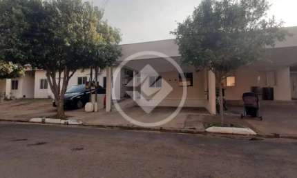 Casa em Condomínio Fechado em Várzea Grande codigo: 80005