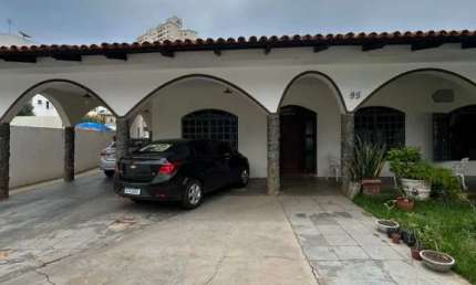 Casa com 4 quartos à venda na Travessa dos Parecis, 95, Quilombo, Cuiabá