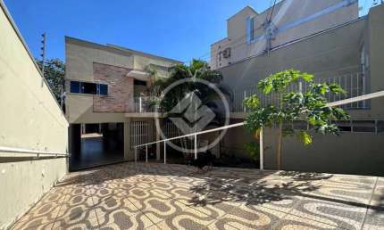 Sobrado Bairro Dom Aquino, terreno de 704,14, Área construída de 267,78, 4 quartos, sendo 2 suítes, sala ampla, sala de jantar, escritório, espaço gourmet, piscina, Valor R$ 900.000,00 codigo: 104497