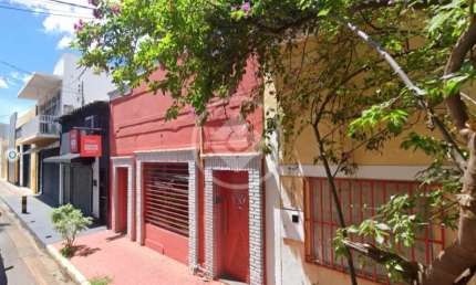 Vende-se Casa Comercial próxima ao Choppão, na região Goiabeiras - Terreno de 273 m², construído 151 m² - Cuiabá (MT) - R$ 500.000,00 codigo: 67896