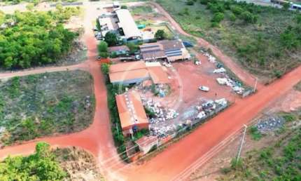 AREA COM UMA HEQUITARE COM 5 BARRACÕES NA BEIRA DA RODOVIA DOS IMIGRANTES codigo: 107239