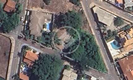 Vende-se terreno no Santa Rosa - Tamanho: 427,01 m² - Testada: 15 m - Cuiabá (MT) - Valor: R$ 320.000,00 codigo: 106953