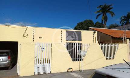 vendo casa em varzea grande, no bairro ipase próximo ao supermercado comper, serve mais ipase, upa, shopping varzea grande, aeroporto,colégio IPO. codigo: 119298