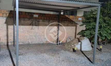 Aluga/Vende Apartamento Cophamil - Mobiliado/Reformado (Livre: água, luz, internet, condomínio) codigo: 126757