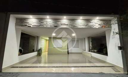 Vende-se ou Aluga Casa no Cond. San Marino - 3 Quartos, sendo 2 suítes - Cozinha Gourmet - 7 minutos do centro político. -Parque das Nações  - Cuiabá MT codigo: 127540