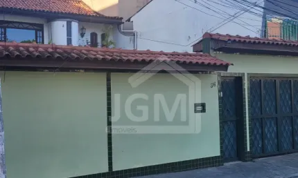 Casa à venda na Rua Rita Gonçalves, 36, Centro, Nova Iguaçu