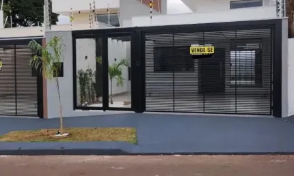 Casa com 3 quartos à venda no Jardim Alvorada, Maringá 