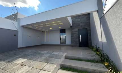 Casa com 3 quartos à venda no Jardim Espanha, Maringá 