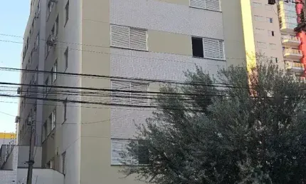 Apartamento à venda na Zona 03, Maringá 