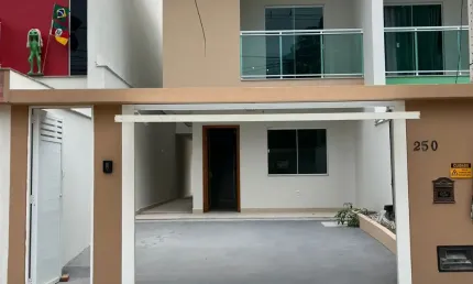 Vendo Granja dos Cavaleiros Lindo duplex com 3 qtos, Macaé/RJ