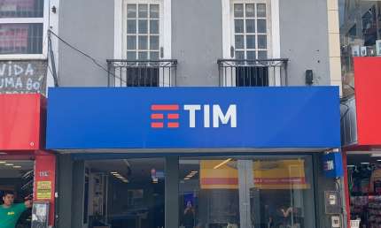 Ponto comercial para alugar na Avenida Rui Barbosa, 627, Centro, Macaé